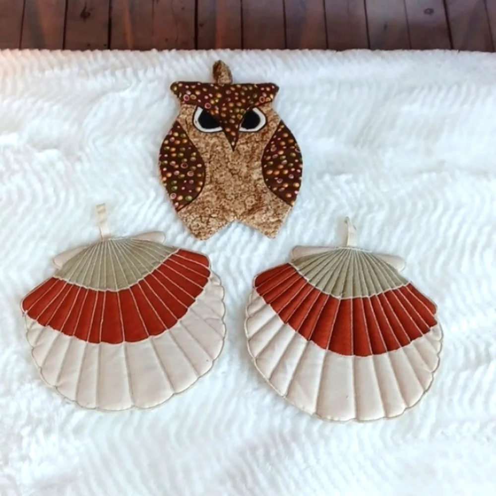 POTHOLDERS Vintage SetOf 3 1960,s 1970,s Owl‎ &Shell Holders